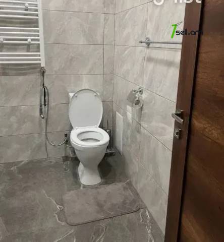 2 սենյականոց բնակարան նորակառույց շենքում Կոմիտասի պողոտայում, 67 ք.մ., բարձր առաստաղներ, 11/17 հարկ