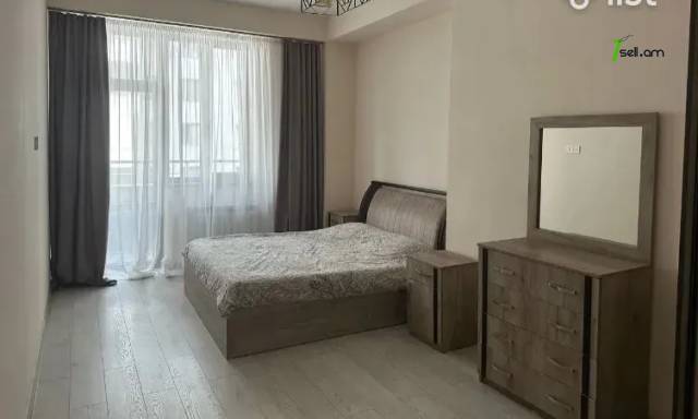 2 սենյականոց բնակարան նորակառույց շենքում Պարույր Սևակի փողոցում, 70 ք.մ., բարձր առաստաղներ