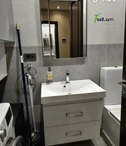 2 սենյականոց բնակարան նորակառույց շենքում Հայրիկ Մուրադյան փողոցում, 100 քմ, 7/18 հարկ