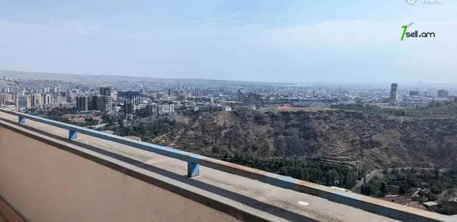 4 սենյականոց բնակարան նորակառույց շենքում Մարշալ Բաղրամյան պողոտայում, 155 քմ, 3+ սանհանգույց