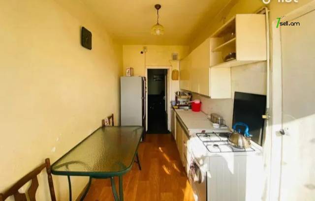 3 սենյականոց բնակարան Արցախի պողոտայում, 86 ք.մ., 9/14 հարկ, մի քանի պատշգամբ