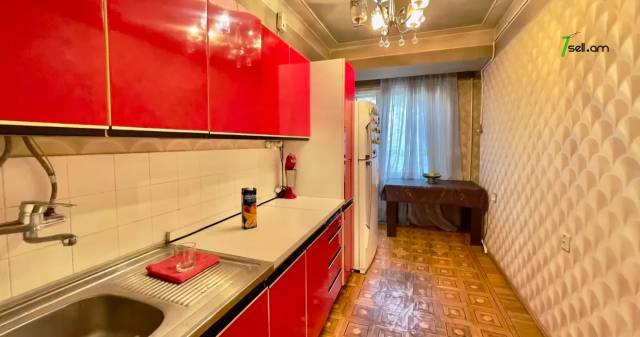 2 սենյականոց բնակարան Երվանդ Քոչարի փողոցում, 67 ք.մ., 2 սանհանգույց, 2/9 հարկ