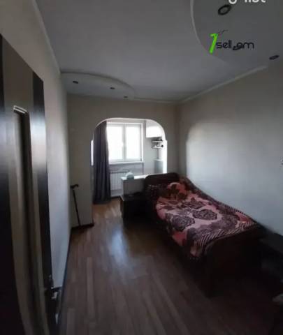 3 սենյականոց բնակարան Զաքարիա Քանաքեռցու փողոցում, 79 ք.մ., 3/9 հարկ, կապիտալ վերանորոգված