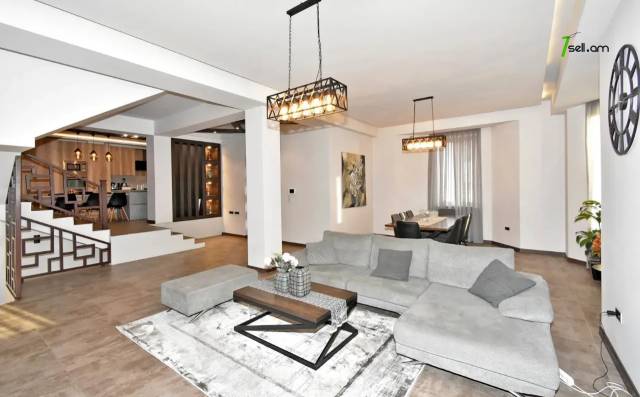 Երկու հարկանի քարե տուն, Նոյ թաղամաս Մալաթիա Սեբաստիայում, 1020 ք.մ., 3+ սանհանգույց