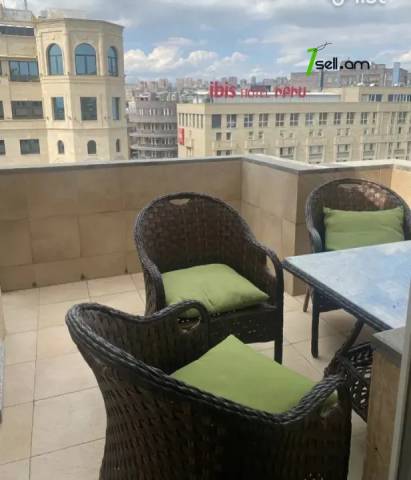 4 սենյականոց բնակարան նորակառույց շենքում Խաչատուր Աբովյանի փողոցում, 200 քմ, 2 սանհանգույց