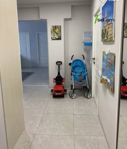 4 սենյականոց բնակարան Ռուբինյանց փողոցում, 83 ք.մ., 10/13 հարկ, դիզայներական ոճով վերանորոգված