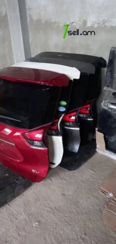 Nissan Rogue Բագաժնիկ