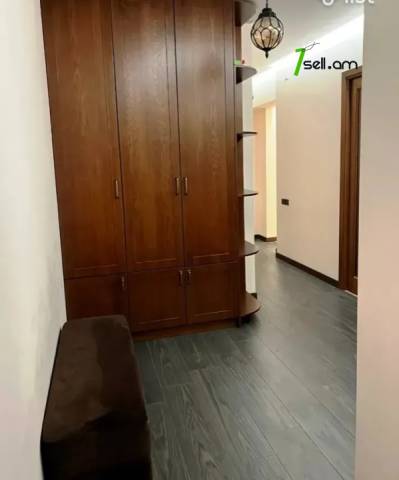 4 սենյականոց բնակարան նորակառույց շենքում կենտրոնում, 110 քմ, 4/15 հարկ, 2 սանհանգույց