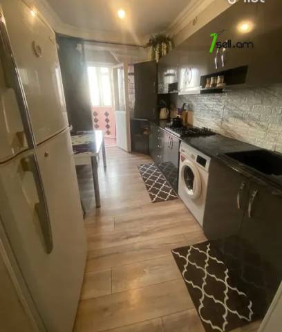 3 սենյականոց բնակարան, Թբիլիսյան խճուղի, 79 ք.մ., 12/16 հարկ, կապիտալ վերանորոգված