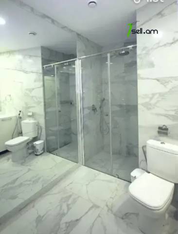 Ընդարձակ 4 սենյականոց բնակարան նորակառույց շենքում Վարդանանց փողոցում, 206 քմ, 20/23 հարկ