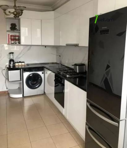 3 սենյականոց բնակարան Կոմիտասի պողոտայում, 90 ք.մ., 2 սանհանգույց, 5/9 հարկ, կապիտալ վերանորոգված