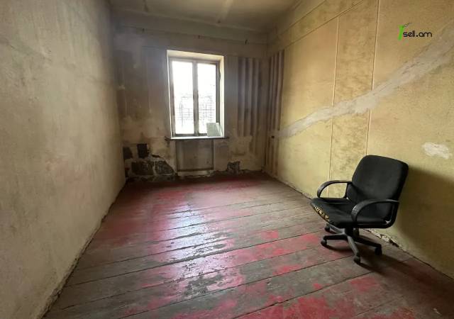 Երկու հարկանի քարե տուն Նորք Մարաշում, 180 ք.մ., 2 սանհանգույց