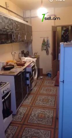 3 սենյականոց բնակարան, Գյուլիքեխվյանի նրբանցք, 80 ք.մ., նախավերջին հարկ