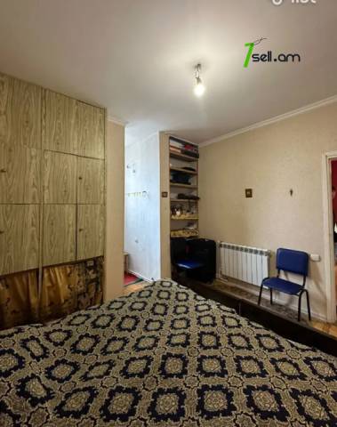 3 սենյականոց բնակարան, 16 թաղամաս, 78 ք.մ., 12/16 հարկ, կապիտալ վերանորոգված