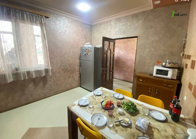 Չորս հարկանի քարե տուն Տիչինայի փողոցում Մալաթիա Սեբաստիայում, 660 քմ, 3+ սանհանգույց