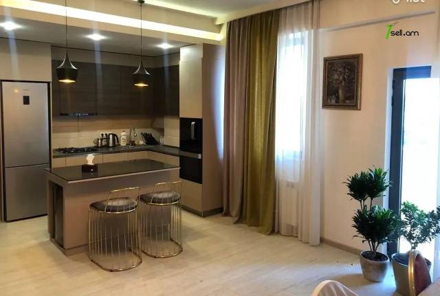 2 սենյականոց բնակարան նորակառույց շենքում Կոմիտասի պողոտայում, 90 ք.մ., բարձր առաստաղներ