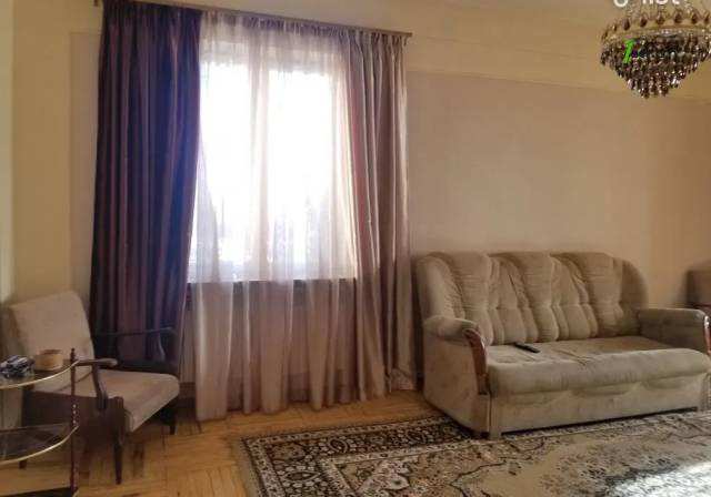 1 սենյականոց բնակարան Էզրաս Հասրաթյան փողոցում, 50 քմ, 4/9 հարկ, մասնակի վերանորոգում