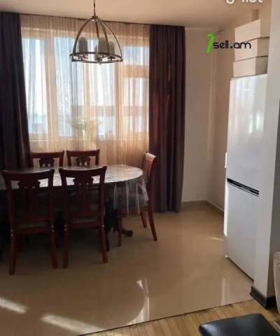 3 սենյականոց բնակարան Էրեբունիում, 93 քմ, 2 սանհանգույց, կապիտալ վերանորոգված, քարե շենք