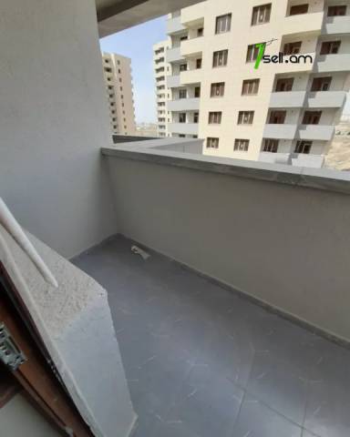 4 սենյականոց բնակարան նորակառույց շենքում Մոնթե Մելքոնյան փողոցում, 100 ք.մ., 2 սանհանգույց