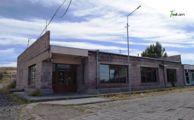 Առևտրային տարածք Արթիկում, 800 քմ
