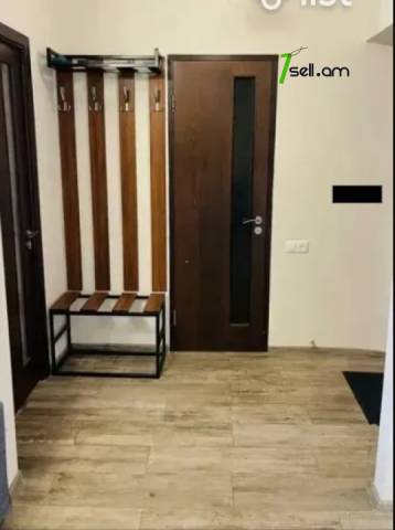 1 սենյականոց բնակարան Նալբանդյան փողոցում, 42 ք.մ., եվրովերանորոգված, քարե շենք