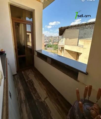 3 սենյականոց բնակարան նորակառույց շենքում Ազատության պողոտայում, 70 քմ, բարձր առաստաղներ