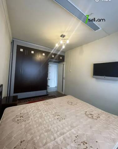 3 սենյականոց բնակարան Պարույր Սևակի փողոցում, 78 քմ, եվրովերանորոգված