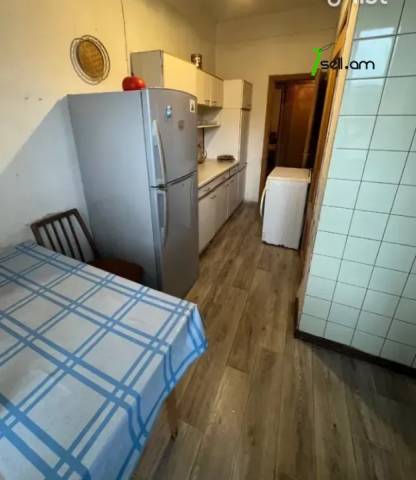 3 սենյականոց բնակարան Գրիգոր Արծրունու փողոցում, 77 քմ, 3/5 հարկ, քարե շենք