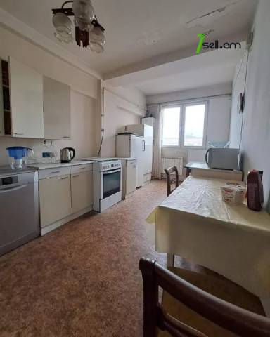 3 սենյականոց բնակարան Խորենացու փողոցում, 92 ք.մ., 2 սանհանգույց, մասնակի վերանորոգում