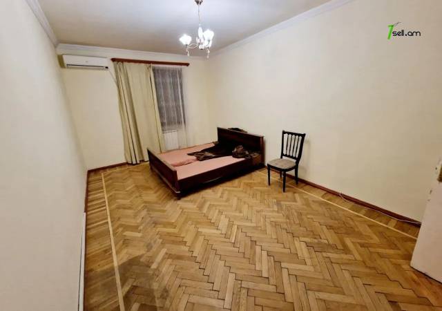 5 սենյականոց բնակարան Սայաթ-Նովայի պողոտայում, 125 քմ, նախավերջին հարկ, կոսմետիկ վերանորոգում