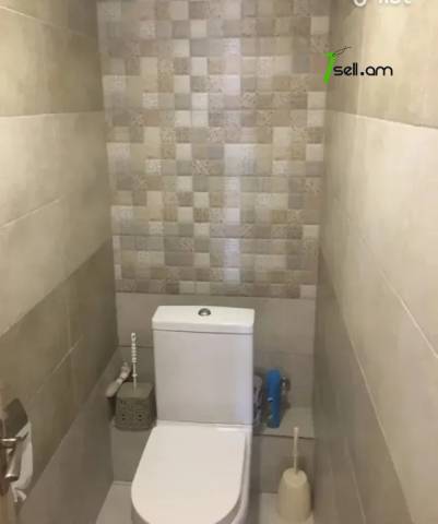 3 սենյականոց բնակարան, Չարենց թաղամաս, 63 քմ, 8/14 հարկ, եվրովերանորոգված