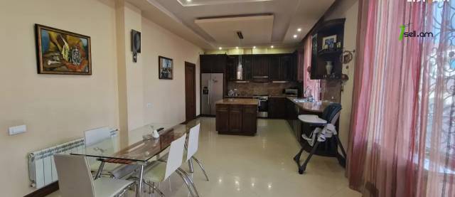 Երկու հարկանի քարե տուն Աջափնյակում, 360 ք.մ., 3+ սանհանգույց, եվրովերանորոգված