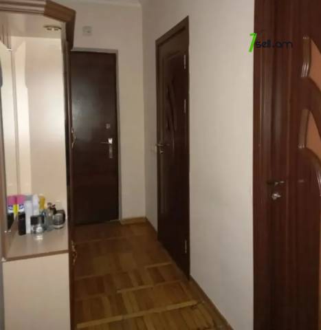 2 սենյականոց բնակարան Օրբելի եղբայրների փողոցում, 56 ք.մ., 3/5 հարկ, կապիտալ վերանորոգված, քարե շենք