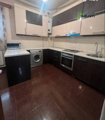 Երկու հարկանի քարե տուն 5-րդ փողոցում Նորք Մարաշում, 230 քմ, 2 սանհանգույց, կապիտալ վերանորոգված