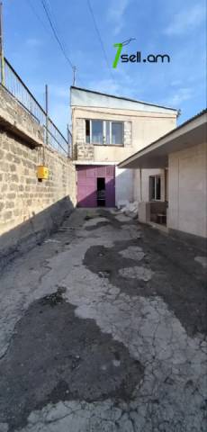 Երկու հարկանի քարե տուն, Նորք-Մարաշ վարչական շրջան Նորք Մարաշում, 190 քմ, կոսմետիկ վերանորոգում