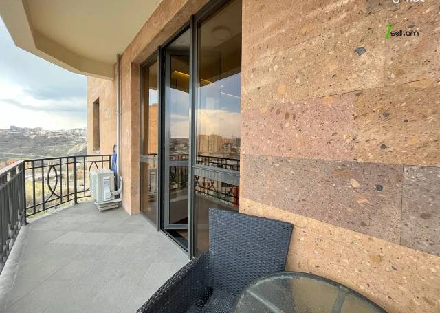2 սենյականոց բնակարան նորակառույց շենքում, Sasna Tsrer Street, 70 քմ, 11/18 հարկ, բարձր առաստաղներ