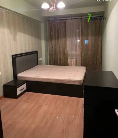 2 սենյականոց բնակարան Եզնիկ Կողբացու փողոցում, 65 քմ, կապիտալ վերանորոգված