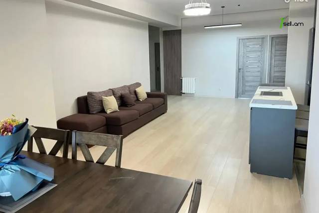 4 սենյականոց բնակարան նորակառույց շենքում Արամ Խաչատրյան փողոցում, 104 քմ, 5/13 հարկ