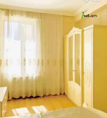 2 սենյականոց բնակարան նորակառույց շենքում Լեռ Կամսարի փողոցում, 90 ք.մ., 2 սանհանգույց