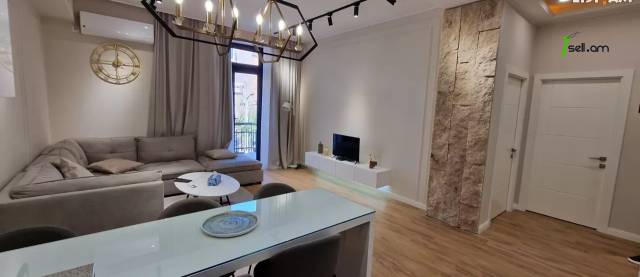 3 սենյականոց բնակարան Թումանյան փողոցում, 70 ք.մ., 3/5 հարկ, դիզայներական ոճով վերանորոգված