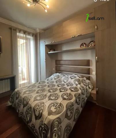 4 սենյականոց բնակարան նորակառույց շենքում Վարդանանց փողոցում, 130 քմ, 8/16 հարկ, բարձր առաստաղներ