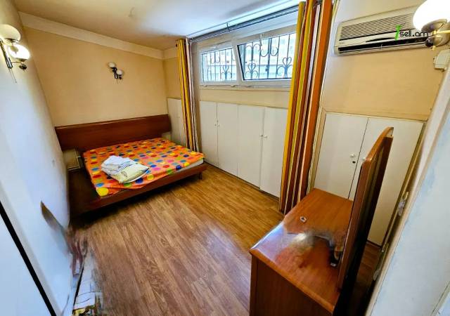 Երեք հարկանի քարե տուն Սայաթ-Նովայի պողոտայում կենտրոնում, 240 ք.մ., 2 սանհանգույց, եվրովերանորոգված