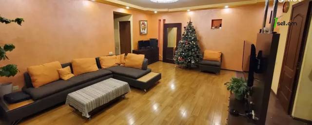 3 սենյականոց բնակարան Սունդուկյան փողոցում, 90 քմ, մի քանի պատշգամբ, կապիտալ վերանորոգված