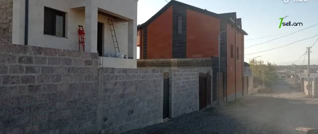 Գյուղատնտեսական հողատարածք Զովունիում, 500 ք.մ.