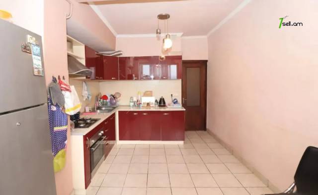 2 սենյականոց բնակարան Կոմիտասի պողոտայում, 72 ք.մ., 6/10 հարկ, եվրովերանորոգված