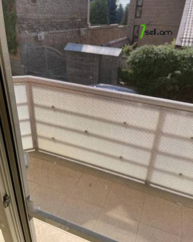 6 սենյականոց բնակարան նորակառույց շենքում Բաբայան փողոցում, 180 ք.մ., 2 սանհանգույց