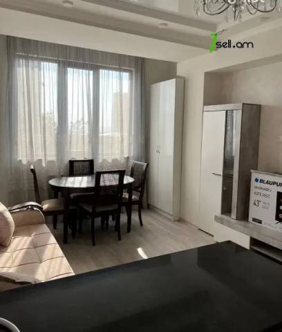 2 սենյականոց բնակարան Աղբյուր Սերոբի փողոցում, 42 քմ, 2/7 հարկ, դիզայներական ոճով վերանորոգված