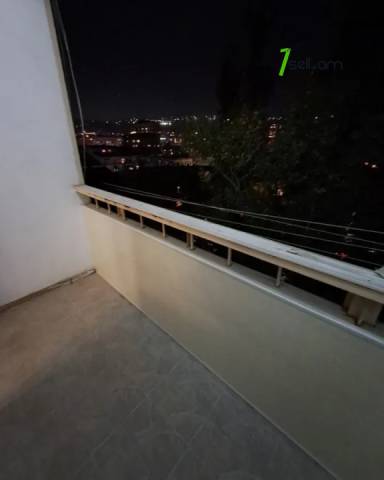 3 սենյականոց բնակարան Թումանյան փողոցում, 90 ք.մ., նախավերջին հարկ, կապիտալ վերանորոգված