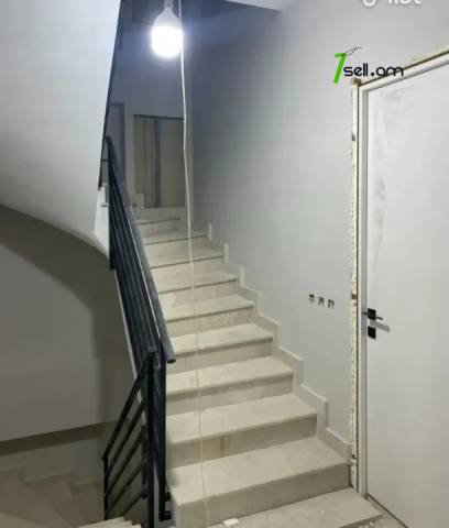 Երեք հարկանի տուն Ղափանցյան փողոցում Արաբկիրում, 160 քմ, 2 սանհանգույց