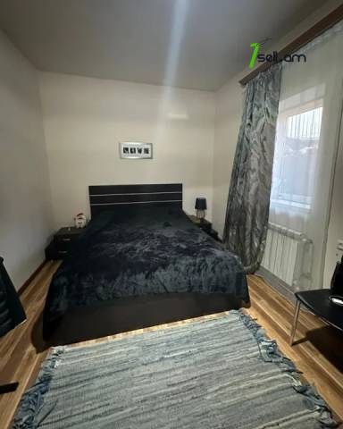 Մեկ հարկանի քարե տուն Բադալ Մուրադյանի փողոցում Նոր Նորքում, 71 քմ, կապիտալ վերանորոգված